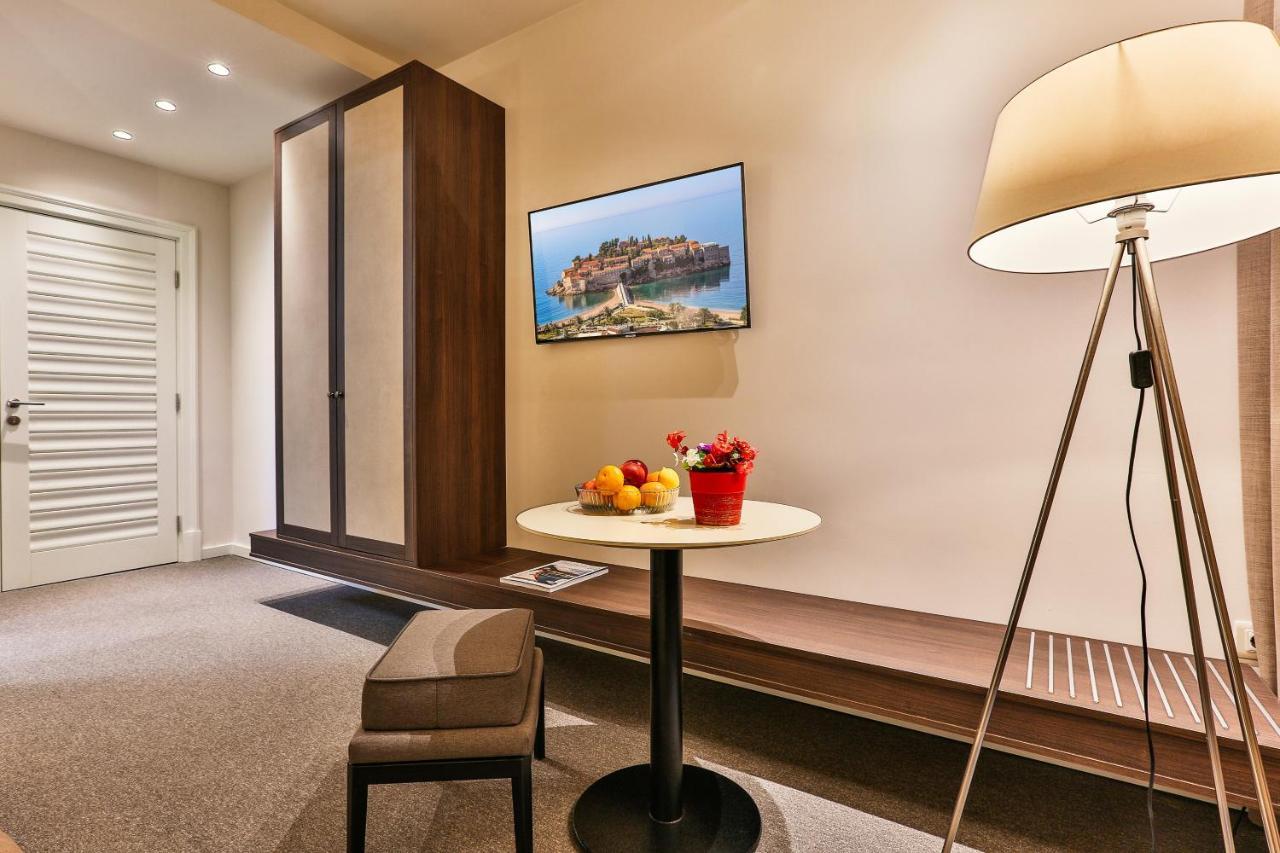 Hotel Bono Budva Eksteriør billede
